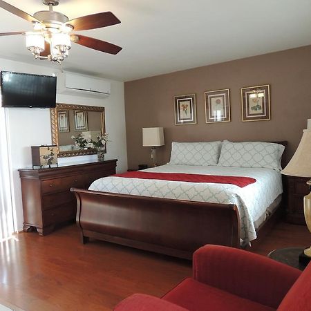 Casa Larrea Inn 팜데저트 외부 사진